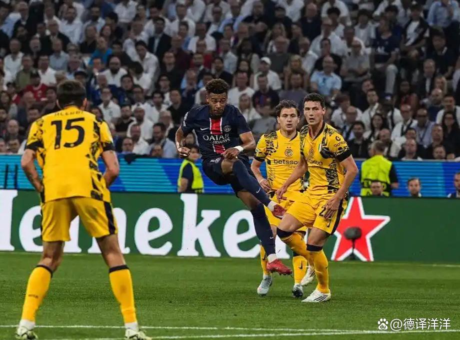 包含清晨体能课后；巴黎圣日耳曼篮板制胜备战NBA常规赛；更衣室稳定；高层口径保持一致的词条-9体育